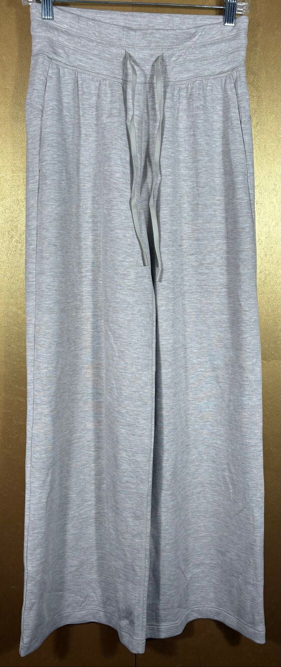 Travis Matthew soft jersey cotton high waisted sweatpants size S